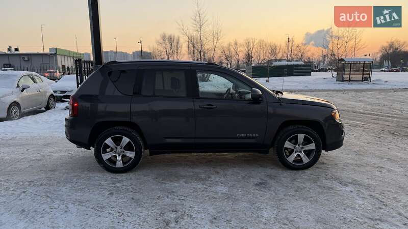 Позашляховик / Кросовер Jeep Compass 2015 в Києві