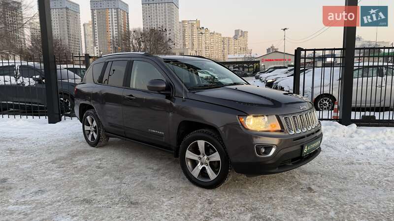Позашляховик / Кросовер Jeep Compass 2015 в Києві