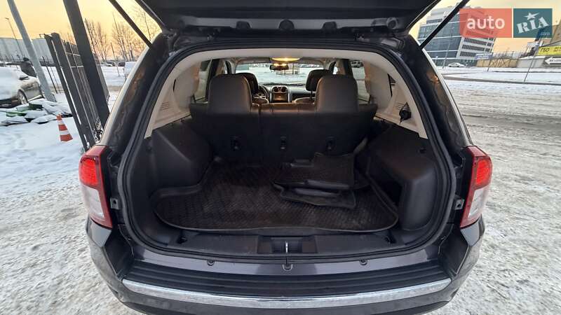 Позашляховик / Кросовер Jeep Compass 2015 в Києві