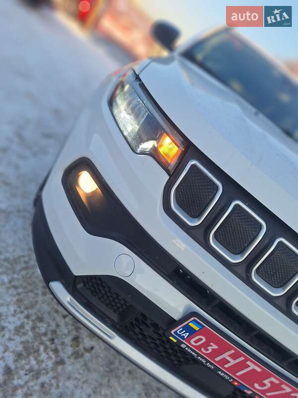 Внедорожник / Кроссовер Jeep Compass 2022 в Киеве