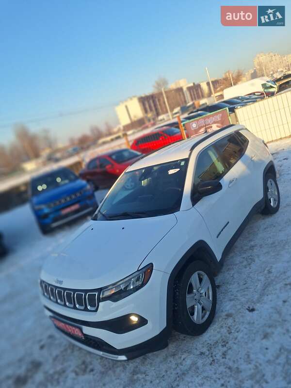 Внедорожник / Кроссовер Jeep Compass 2022 в Киеве