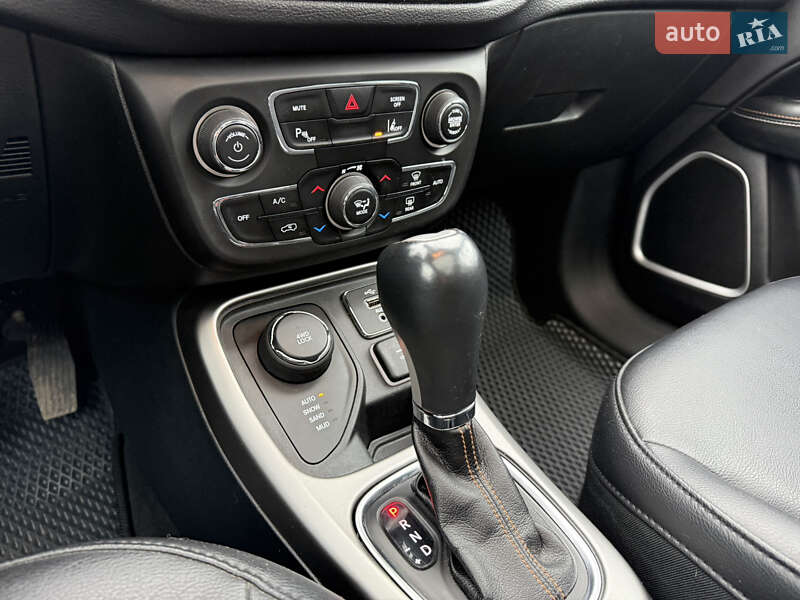 Внедорожник / Кроссовер Jeep Compass 2017 в Полтаве фото 14 Внедорожник / Кроссовер Jeep Compass 2017 в Полтаве