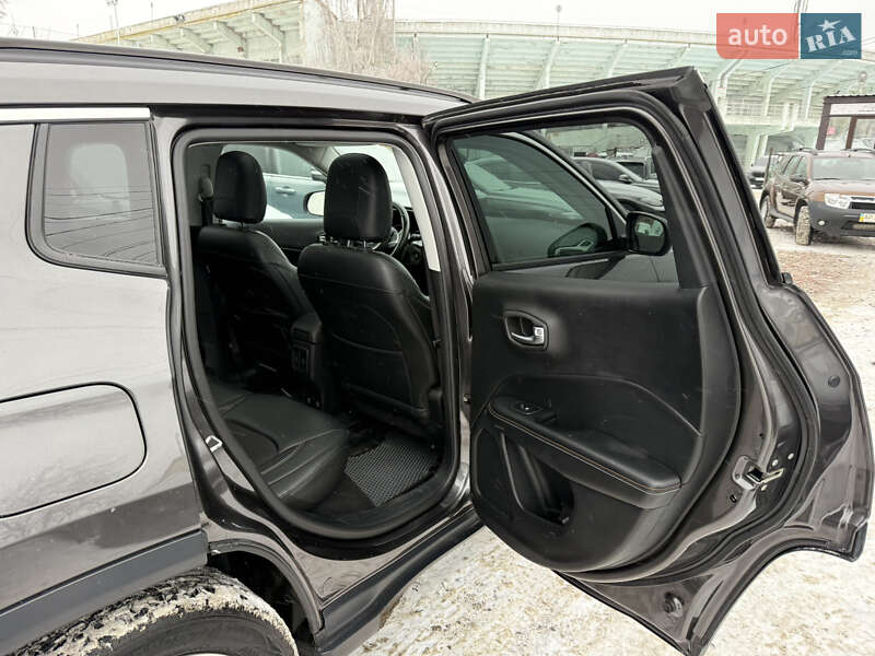 Внедорожник / Кроссовер Jeep Compass 2017 в Полтаве фото 27 Внедорожник / Кроссовер Jeep Compass 2017 в Полтаве