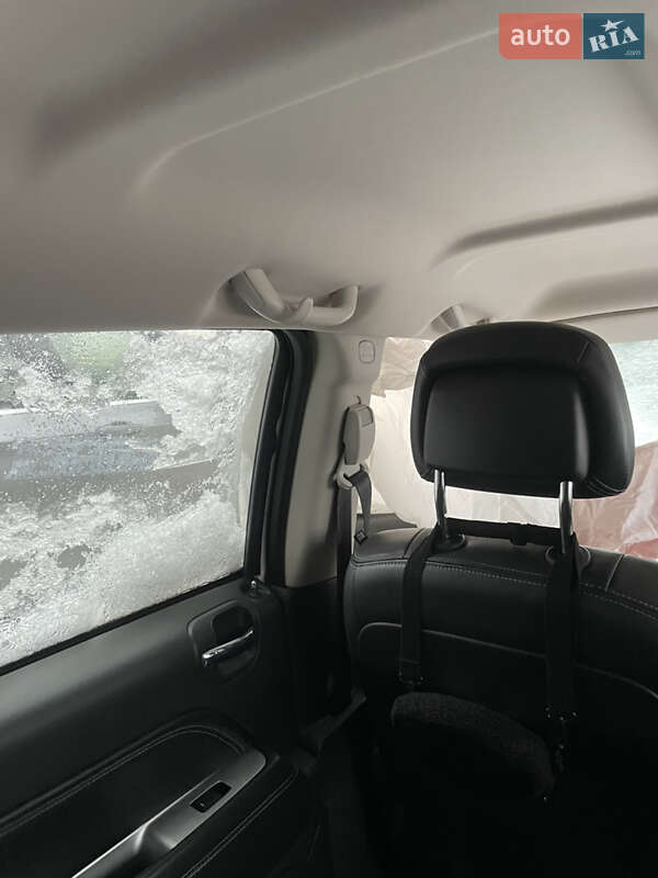 Внедорожник / Кроссовер Jeep Compass 2013 в Киеве фото 21 Внедорожник / Кроссовер Jeep Compass 2013 в Киеве