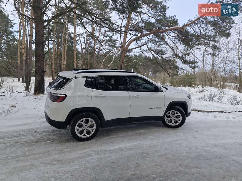 Внедорожник / Кроссовер Jeep Compass 2024 в Киеве