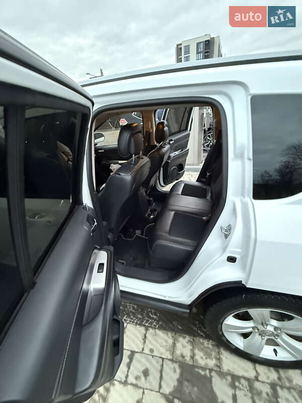 Позашляховик / Кросовер Jeep Compass 2015 в Ужгороді