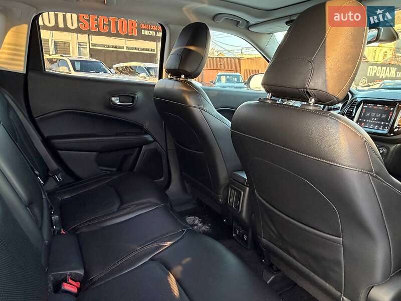 Внедорожник / Кроссовер Jeep Compass 2017 в Харькове фото 19 Внедорожник / Кроссовер Jeep Compass 2017 в Харькове