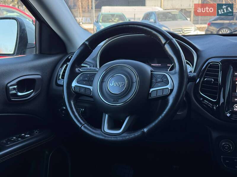 Внедорожник / Кроссовер Jeep Compass 2019 в Ровно