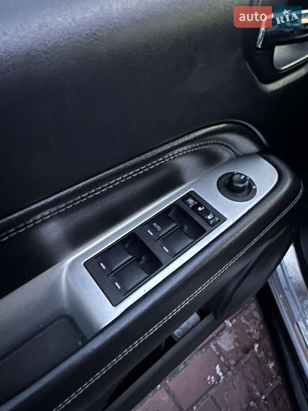 Позашляховик / Кросовер Jeep Compass 2015 в Дніпрі