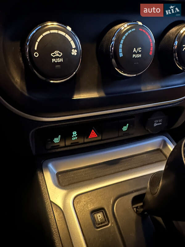 Позашляховик / Кросовер Jeep Compass 2015 в Дніпрі