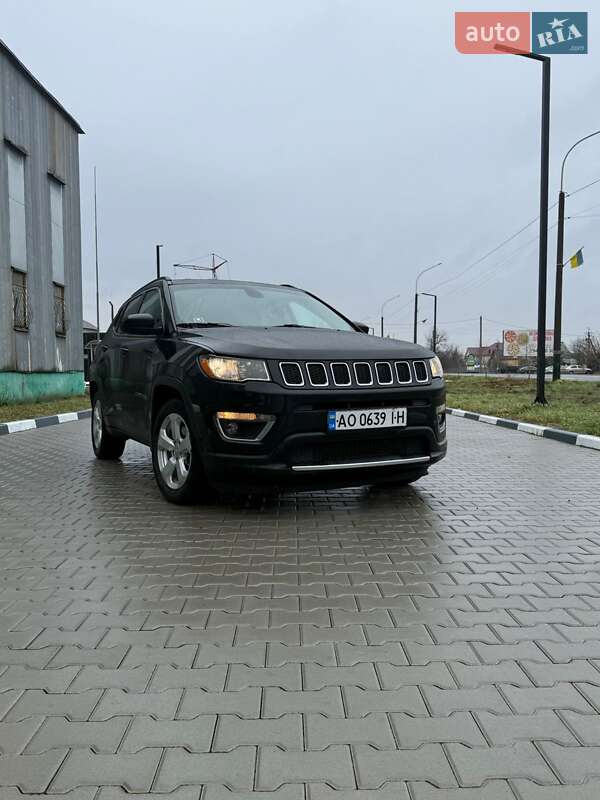 Внедорожник / Кроссовер Jeep Compass 2017 в Ужгороде