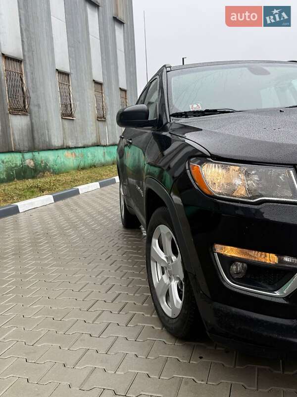 Внедорожник / Кроссовер Jeep Compass 2017 в Ужгороде