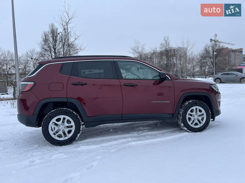 Внедорожник / Кроссовер Jeep Compass 2021 в Ровно