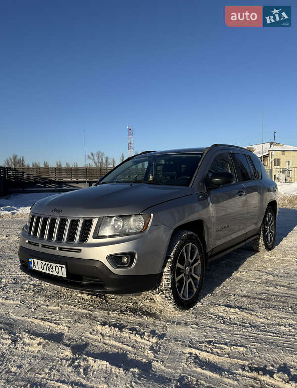 Внедорожник / Кроссовер Jeep Compass 2015 в Киеве