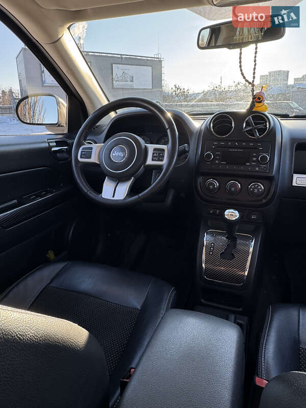 Внедорожник / Кроссовер Jeep Compass 2015 в Киеве