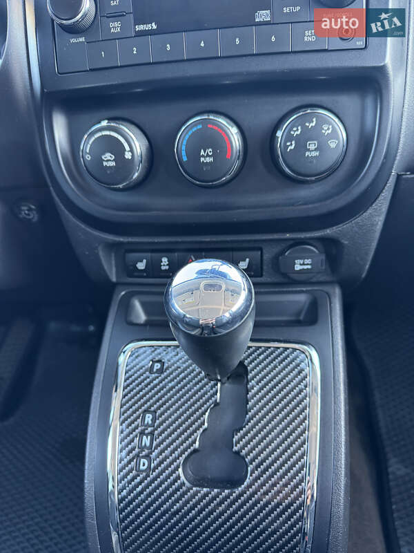 Внедорожник / Кроссовер Jeep Compass 2015 в Киеве