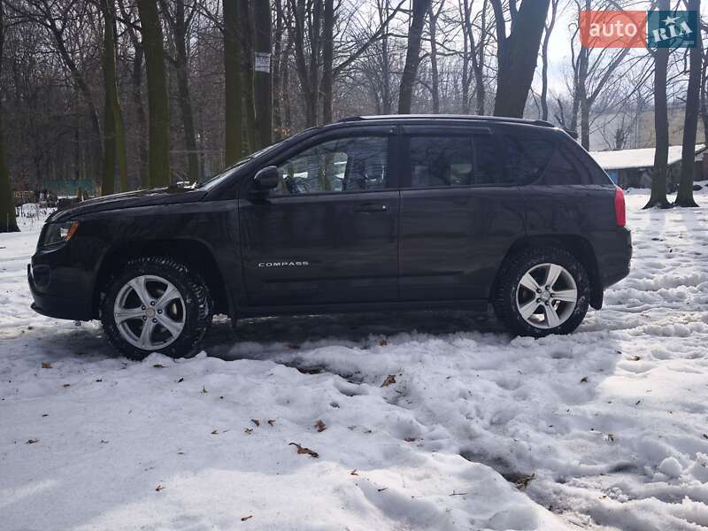 2013 Jeep Compass — zdjęcie 1 (autoria)