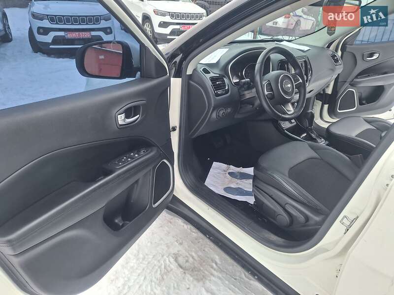 Внедорожник / Кроссовер Jeep Compass 2018 в Киеве фото 18 Внедорожник / Кроссовер Jeep Compass 2018 в Киеве