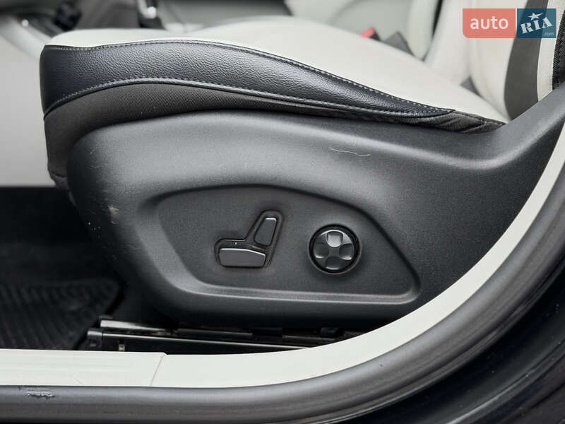 Внедорожник / Кроссовер Jeep Compass 2017 в Шептицькому