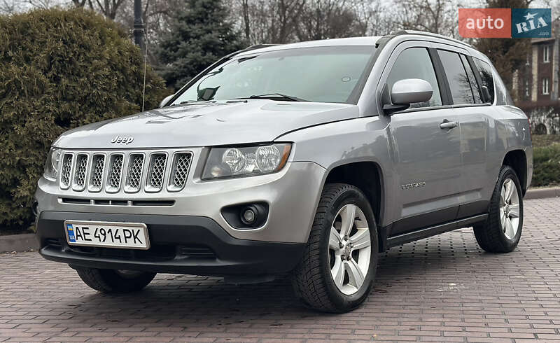 Позашляховик / Кросовер Jeep Compass 2015 в Дніпрі фото 4 Позашляховик / Кросовер Jeep Compass 2015 в Дніпрі