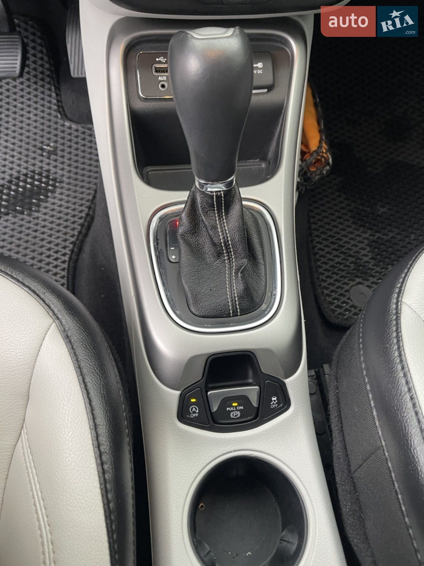 2017 Jeep Compass - мініатюра 13