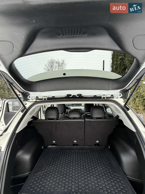 Позашляховик / Кросовер Jeep Compass 2018 в Дубні фото 16 Позашляховик / Кросовер Jeep Compass 2018 в Дубні