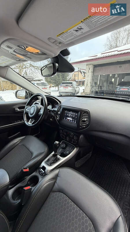 Позашляховик / Кросовер Jeep Compass 2018 в Дубні фото 48 Позашляховик / Кросовер Jeep Compass 2018 в Дубні