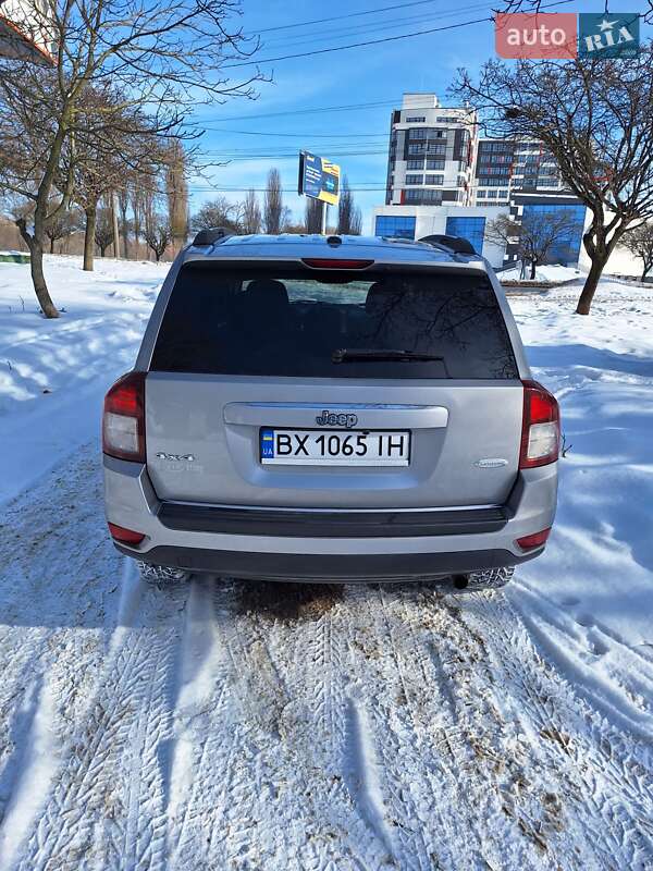 Внедорожник / Кроссовер Jeep Compass 2015 в Хмельницком