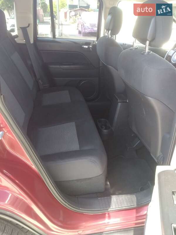 Внедорожник / Кроссовер Jeep Compass 2011 в Запорожье