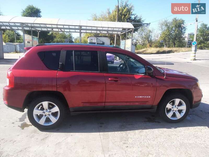 Внедорожник / Кроссовер Jeep Compass 2011 в Запорожье