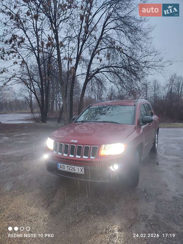 Внедорожник / Кроссовер Jeep Compass 2011 в Запорожье