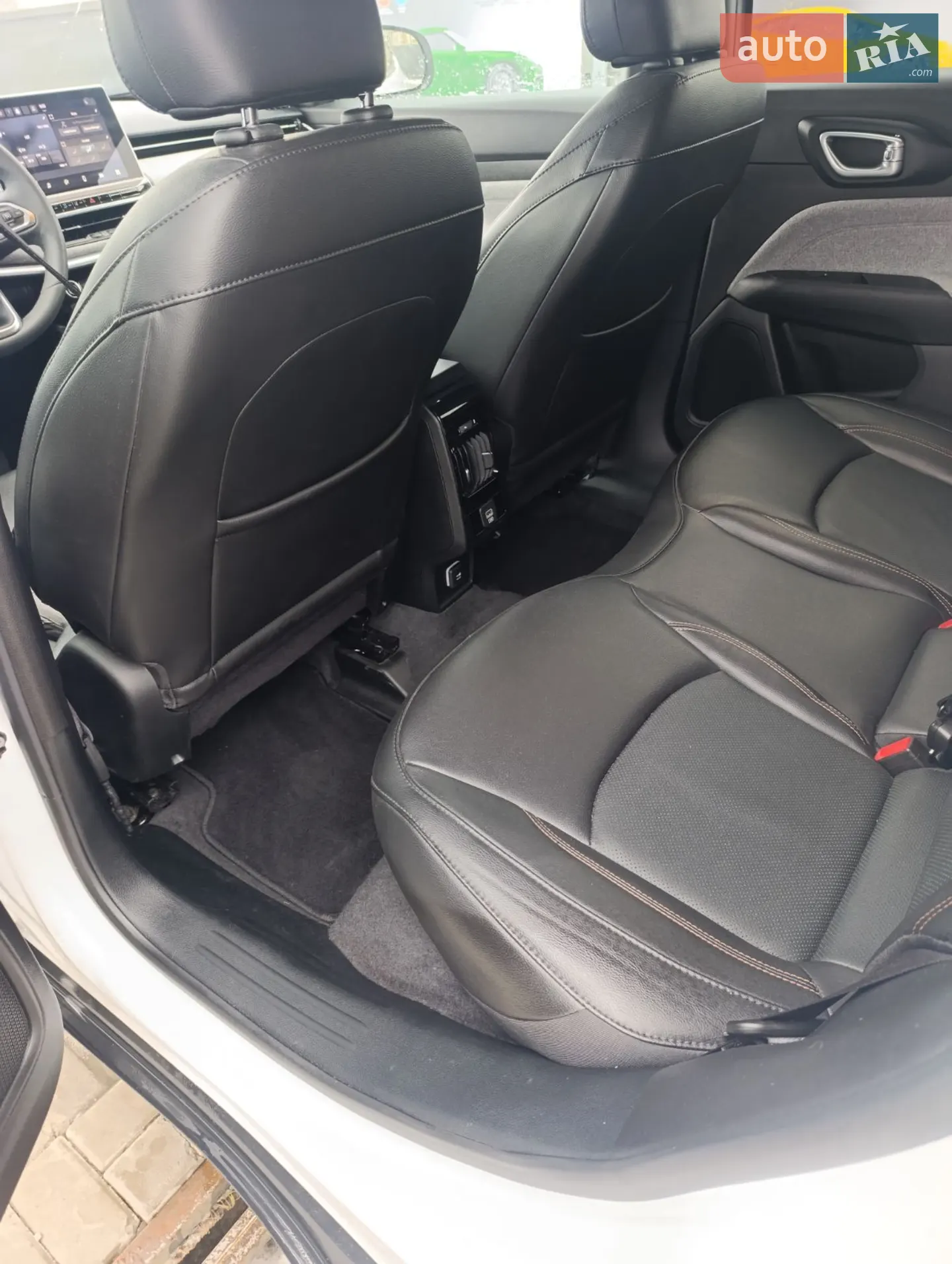 2023 Jeep Compass - мініатюра 12