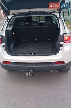 Внедорожник / Кроссовер Jeep Compass 2017 в Лохвице фото 13 Внедорожник / Кроссовер Jeep Compass 2017 в Лохвице