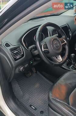 Внедорожник / Кроссовер Jeep Compass 2017 в Лохвице фото 16 Внедорожник / Кроссовер Jeep Compass 2017 в Лохвице