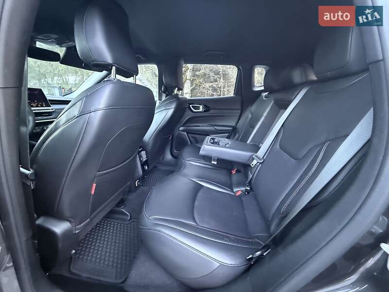 Позашляховик / Кросовер Jeep Compass 2023 в Рівному фото 22 Позашляховик / Кросовер Jeep Compass 2023 в Рівному