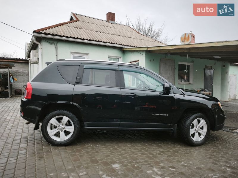 Внедорожник / Кроссовер Jeep Compass 2012 в Кривом Роге фото 9 Внедорожник / Кроссовер Jeep Compass 2012 в Кривом Роге
