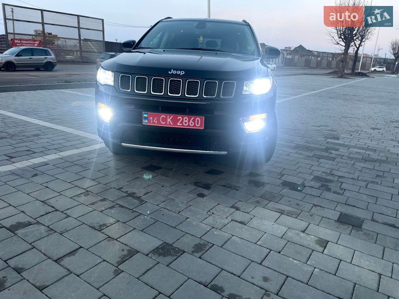 Внедорожник / Кроссовер Jeep Compass 2018 в Ивано-Франковске
