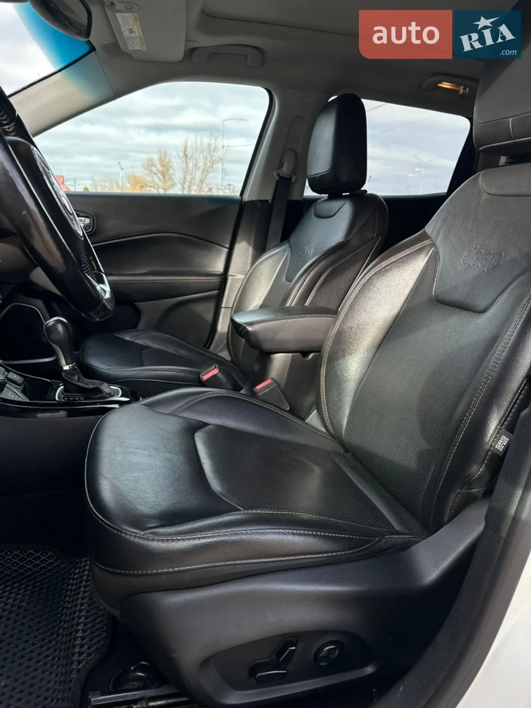2019 Jeep Compass - мініатюра 25