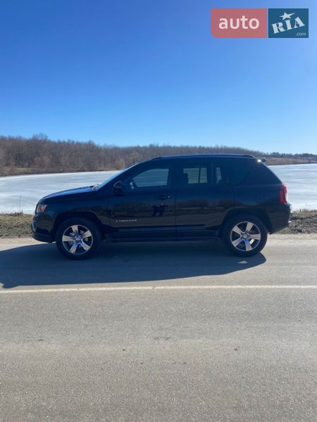 Позашляховик / Кросовер Jeep Compass 2016 в Малій Висці