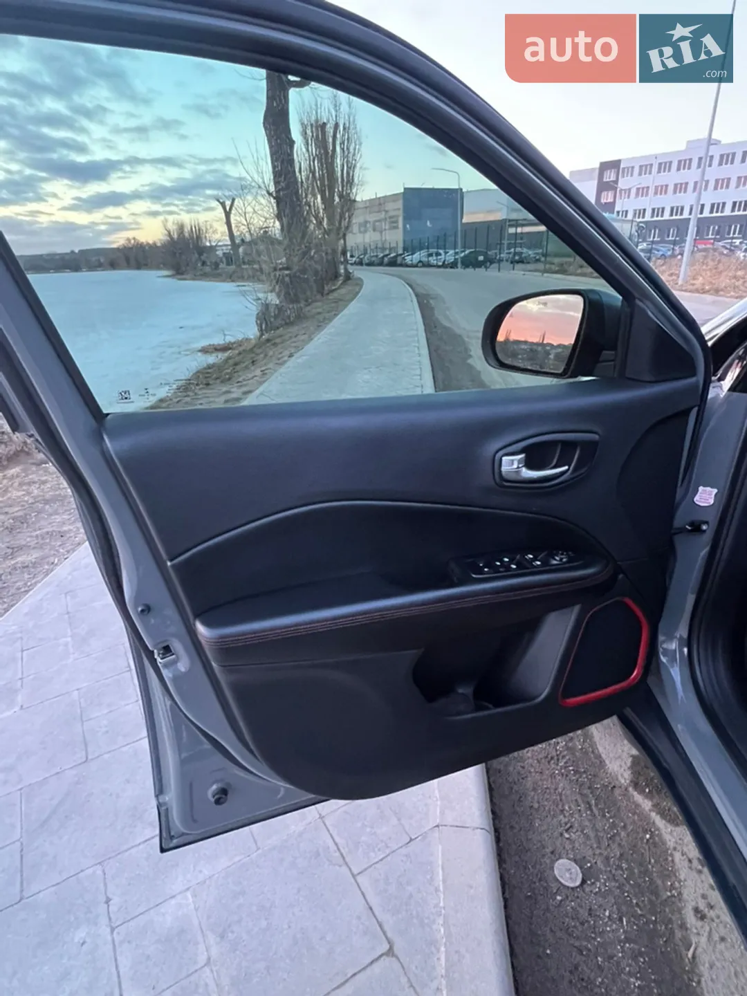 2021 Jeep Compass - мініатюра 20