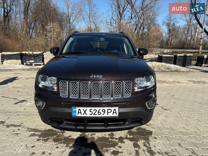 2013 Jeep Compass — photo 1 (autoria)