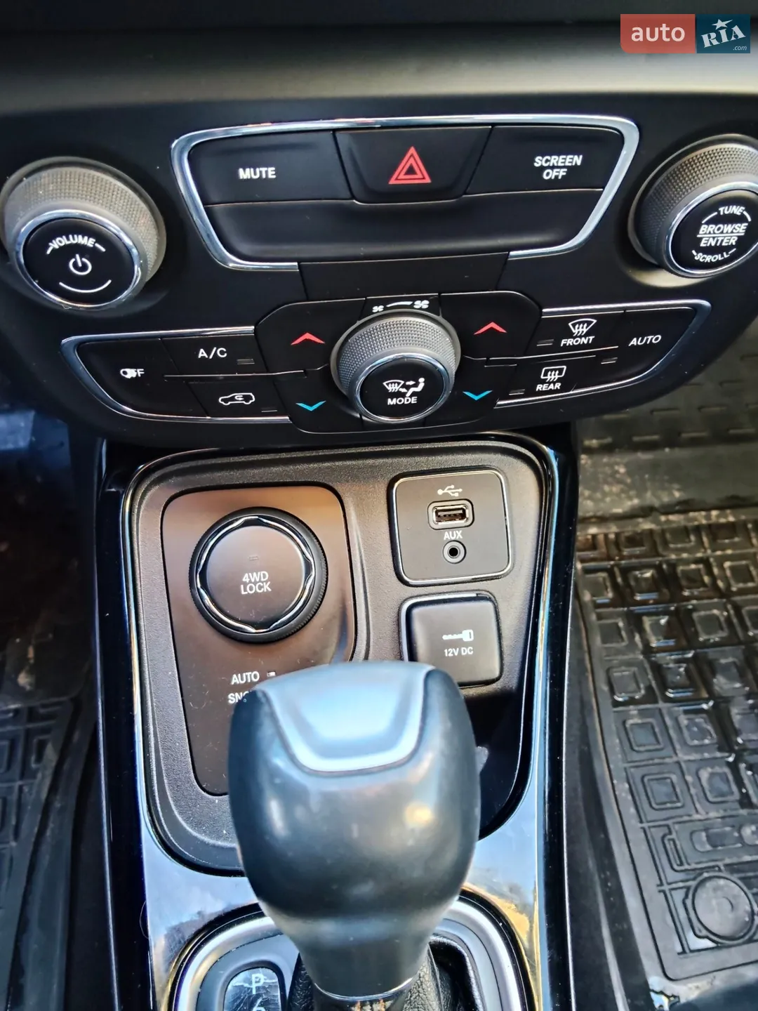 2018 Jeep Compass - мініатюра 28