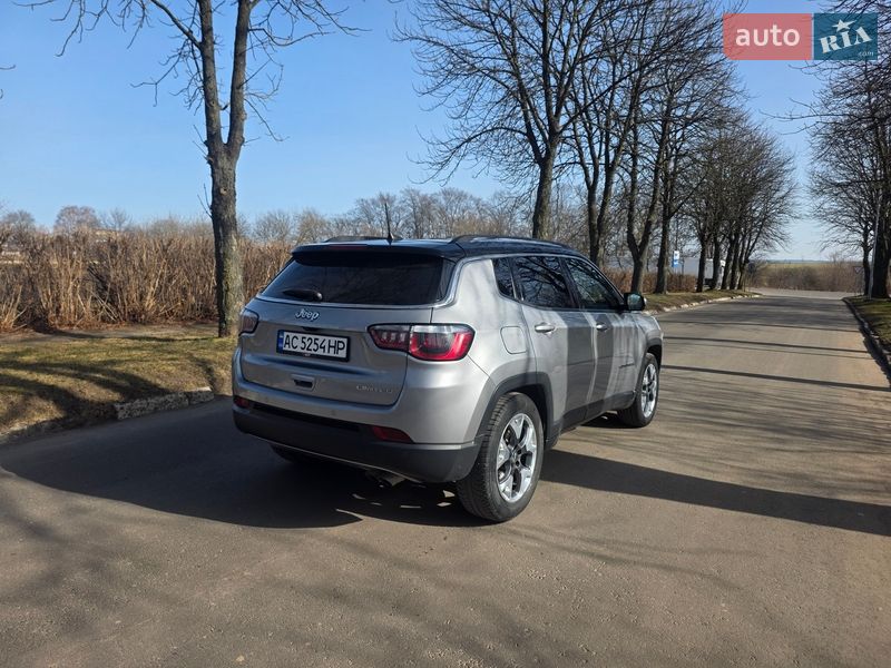 Внедорожник / Кроссовер Jeep Compass 2017 в Нововолынске