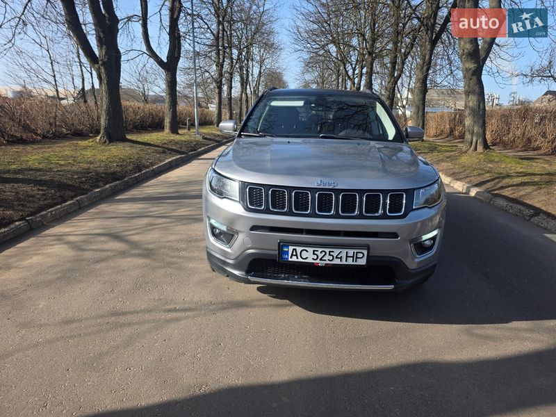 Внедорожник / Кроссовер Jeep Compass 2017 в Нововолынске