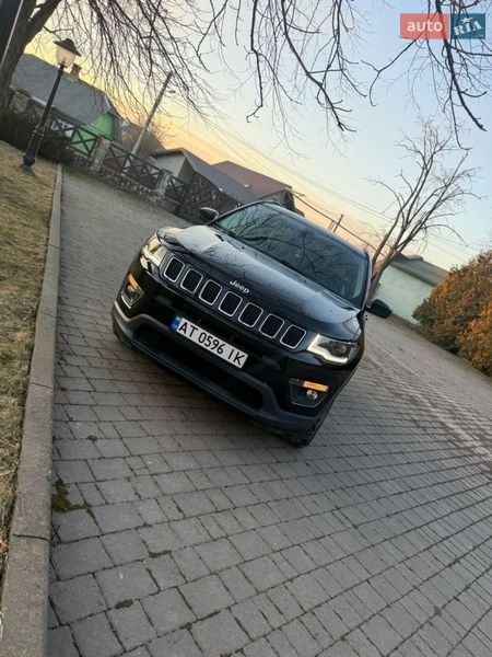 2017 Jeep Compass, VIN 3C4NJDBB3JT137883:plate — photo 1 (autoria)