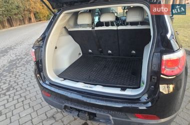 Внедорожник / Кроссовер Jeep Compass 2017 в Калуше