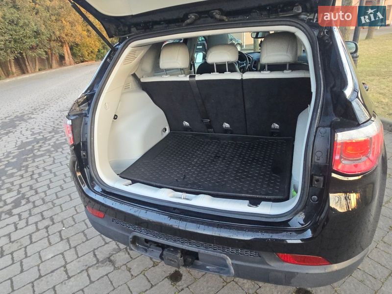 Позашляховик / Кросовер Jeep Compass 2017 в Калуші