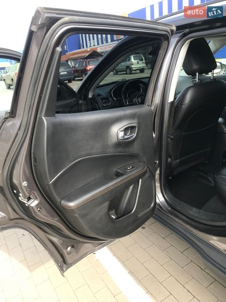 Внедорожник / Кроссовер Jeep Compass 2018 в Сумах