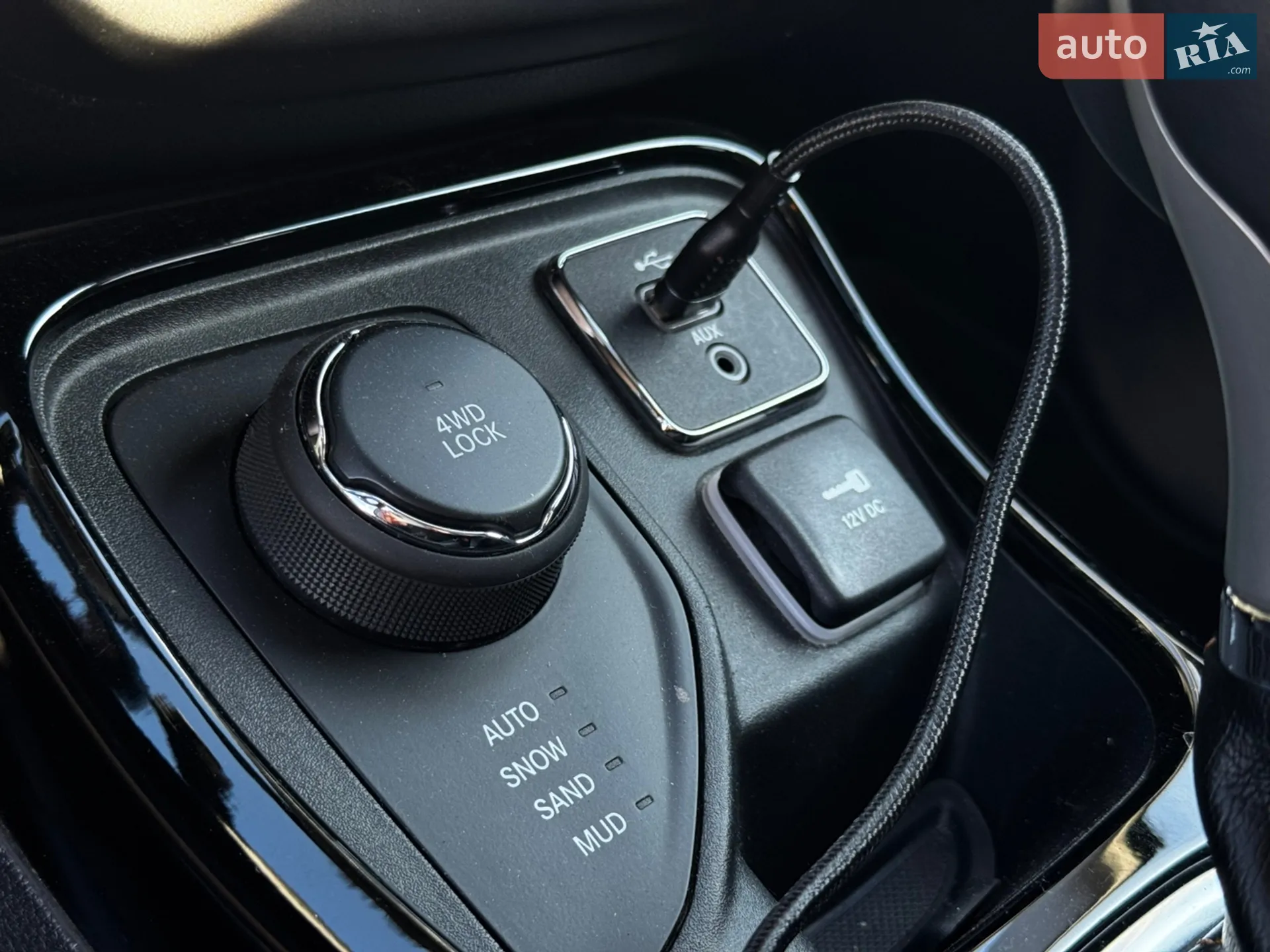 2017 Jeep Compass - мініатюра 25