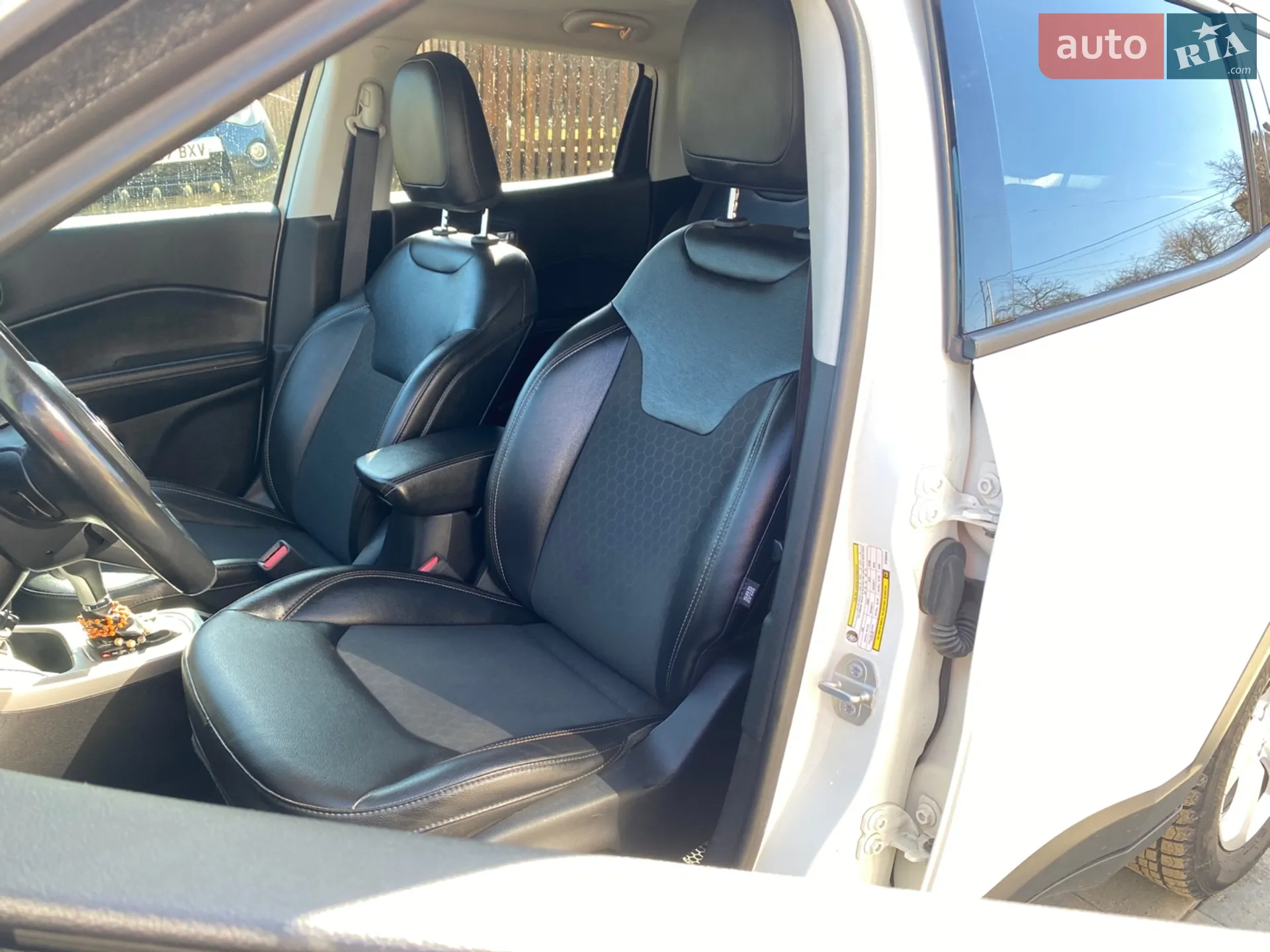 2019 Jeep Compass - мініатюра 41